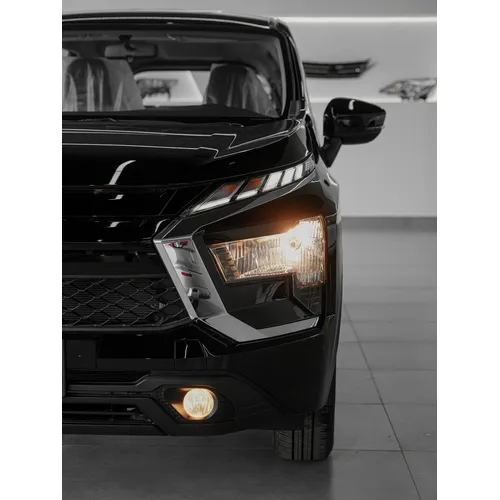 Mitsubishi Xpander 2026 Negro Valencia