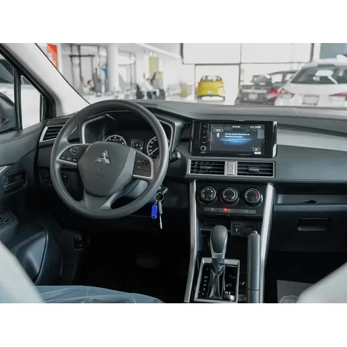 Mitsubishi Xpander 2026 Negro Valencia