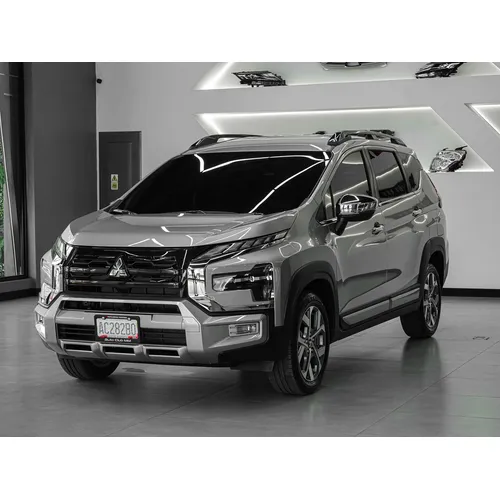 Mitsubishi Xpander Cross 2026 Plateado Valencia