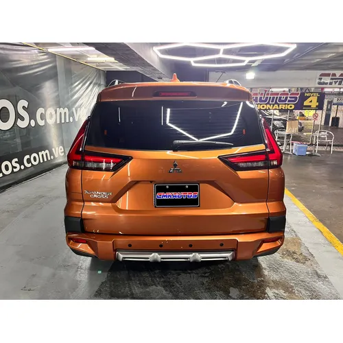 Mitsubishi Xpander Cross 2024 Naranja Caracas