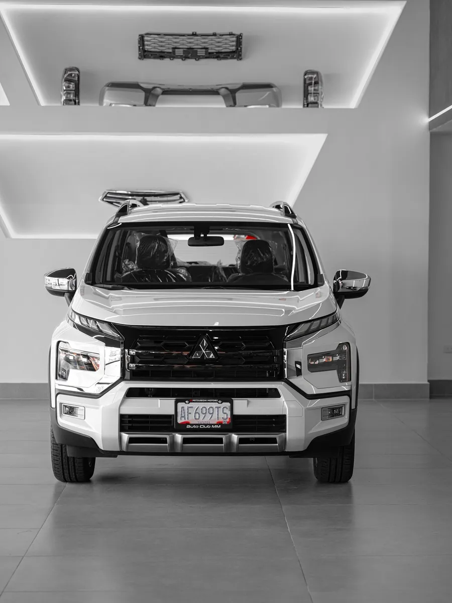 Mitsubishi Xpander Cross 2025 SUV BLANCO2