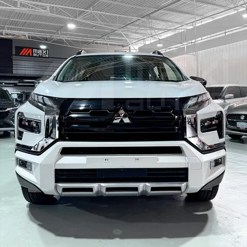 Mitsubishi Xpander 2026 Blanco Caracas