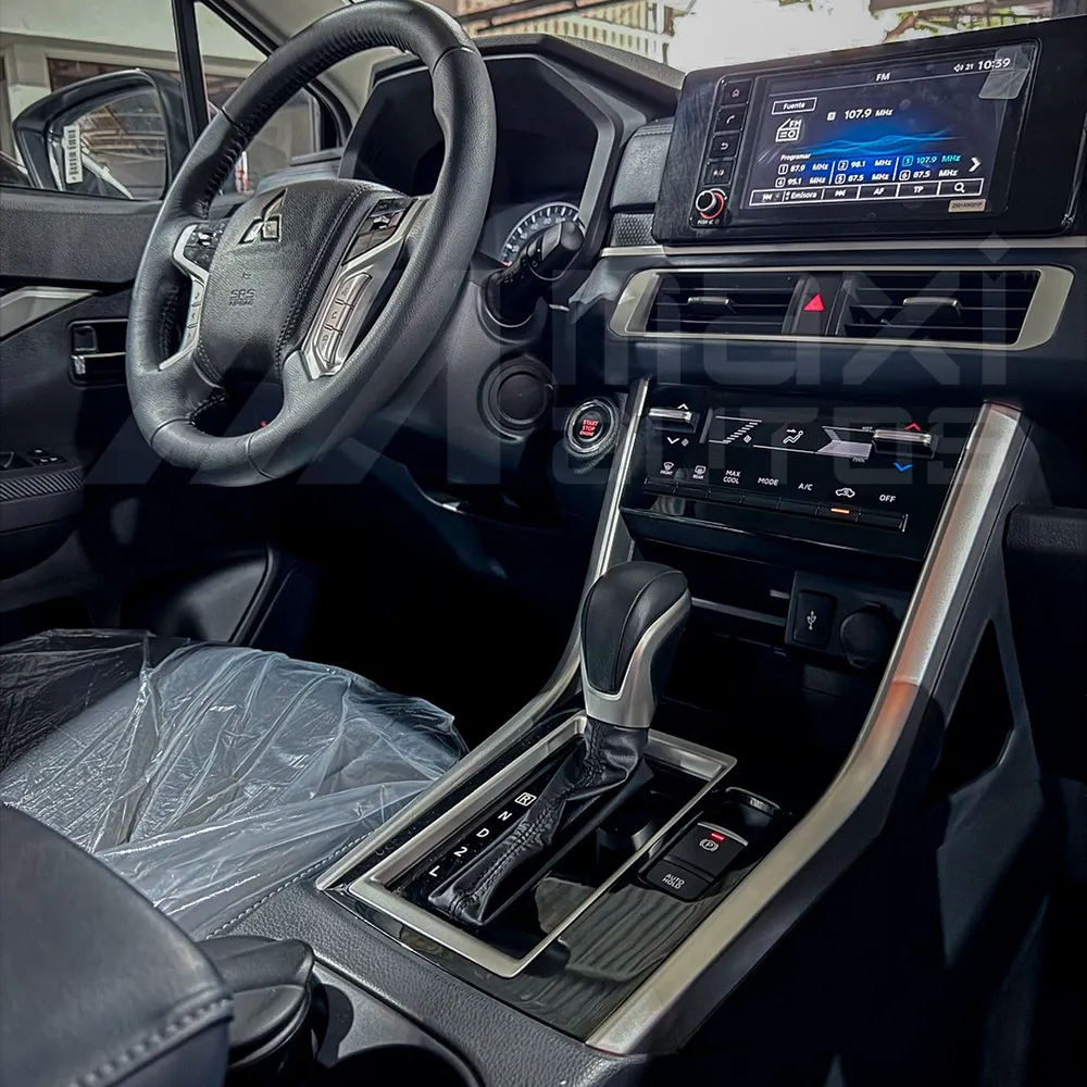 Mitsubishi Xpander 2026 Blanco Caracas