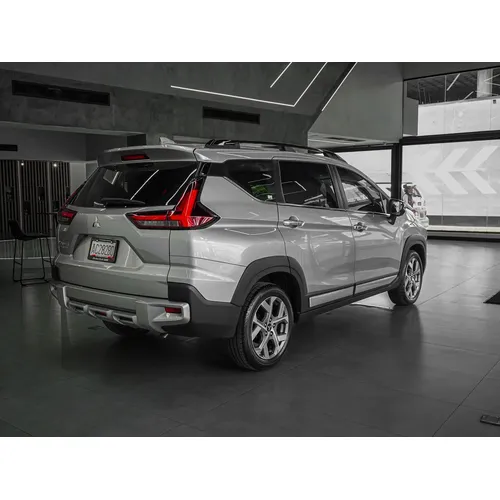 Mitsubishi Xpander 2026 Plateado Valencia