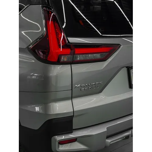 Mitsubishi Xpander Cross 2026 Plateado Valencia