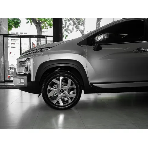 Mitsubishi Xpander Cross 2026 Plateado Valencia