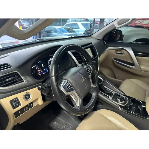 Mitsubishi Montero 2019 Blanco Caracas