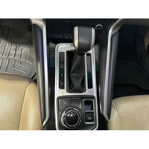 Mitsubishi Montero 2019 Blanco Caracas