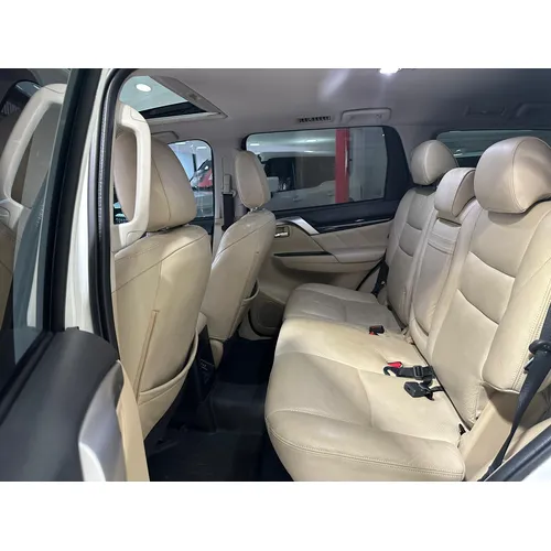 Mitsubishi Montero 2019 Blanco Caracas