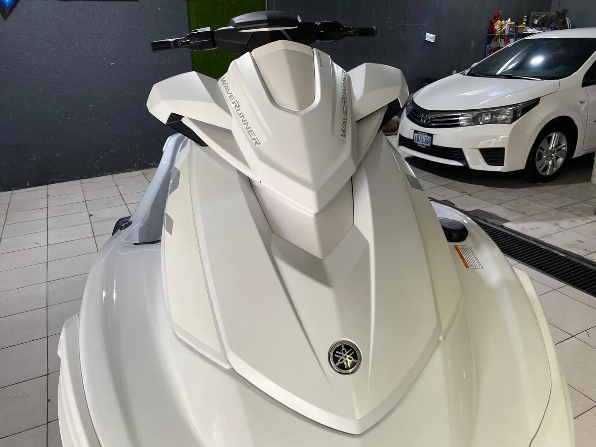 Moto De Agua Yamaha Vx-1800c-y 2023 blanco12