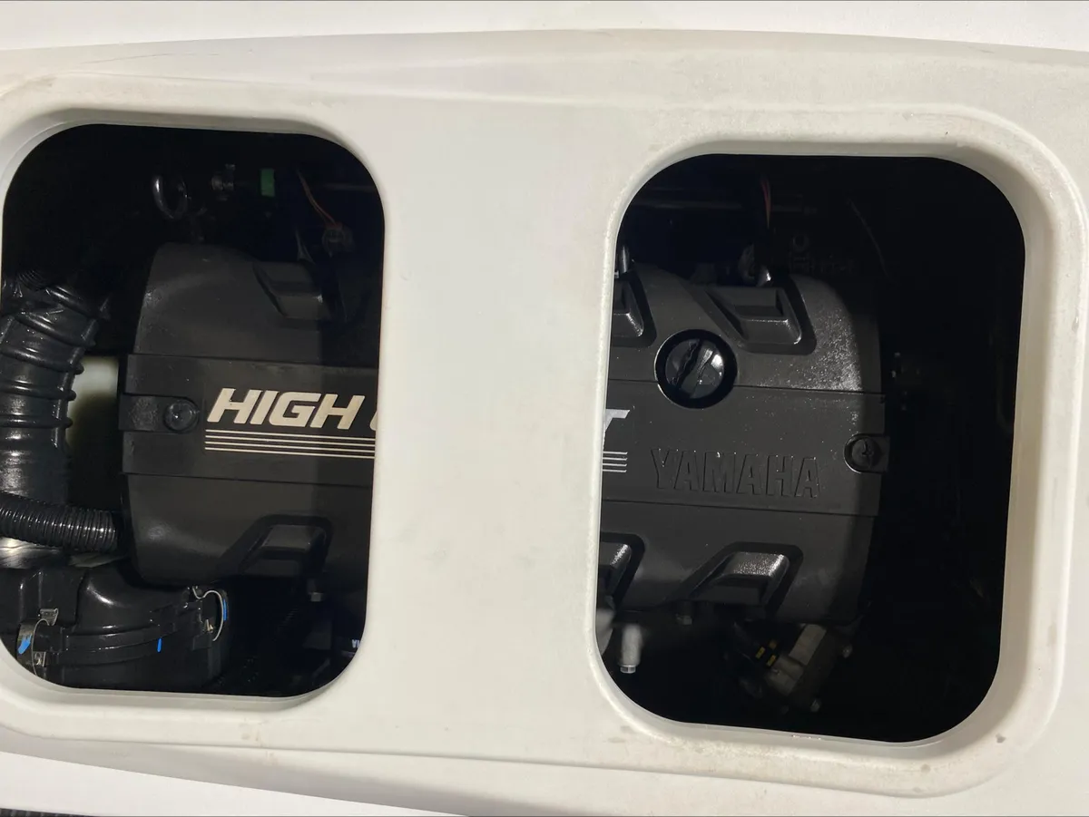 Moto De Agua Yamaha Vx-1800c-y 2023 blanco14