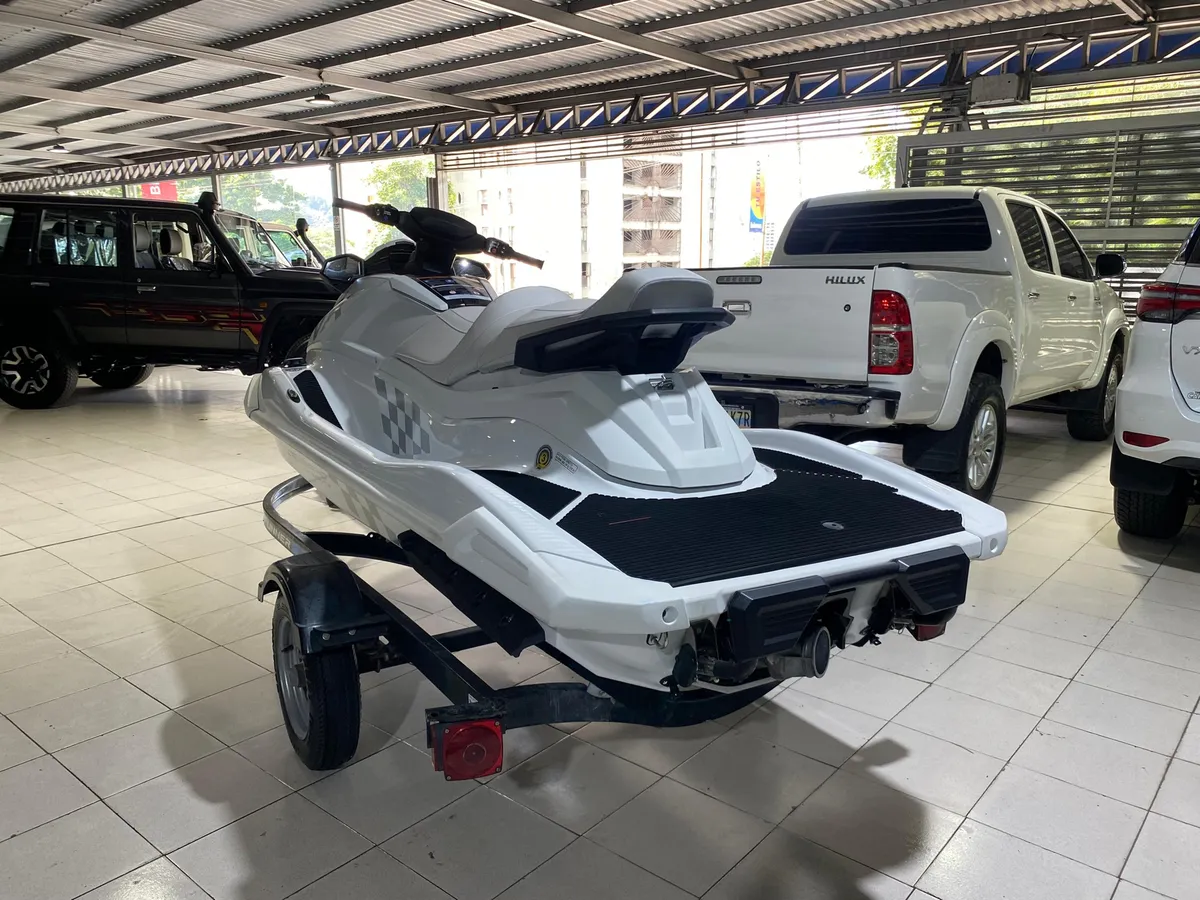 Yamaha VX1800C-Y 2023 Blanco Caracas