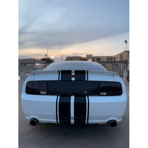 Ford Mustang 2007 Blanco Maracaibo