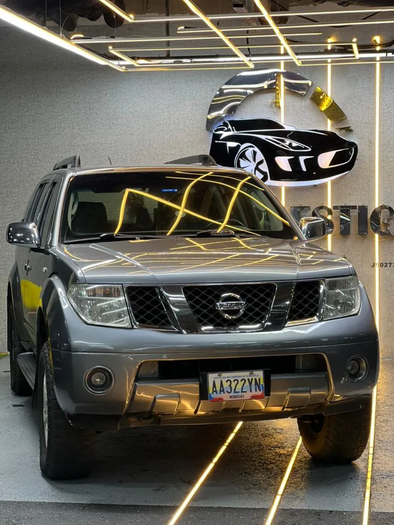 Nissan Pathfinder 2007 Plateado Caracas