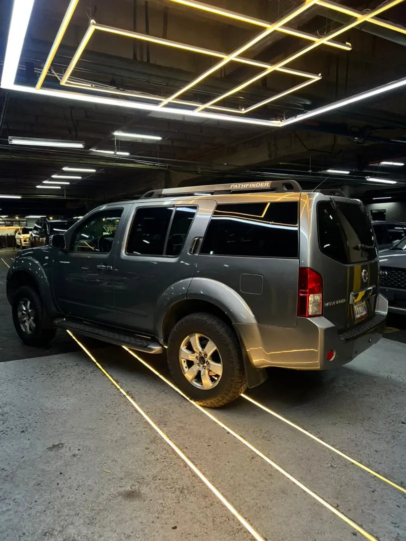 Nissan Pathfinder 2007 Plateado Caracas