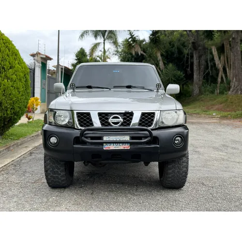 Nissan Patrol 2007 Gris Caracas