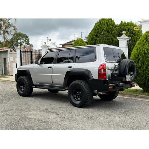Nissan Patrol 2007 Gris Caracas