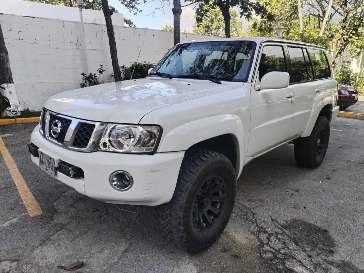 Nissan Patrol Grx Automatico 4x4 Blanco