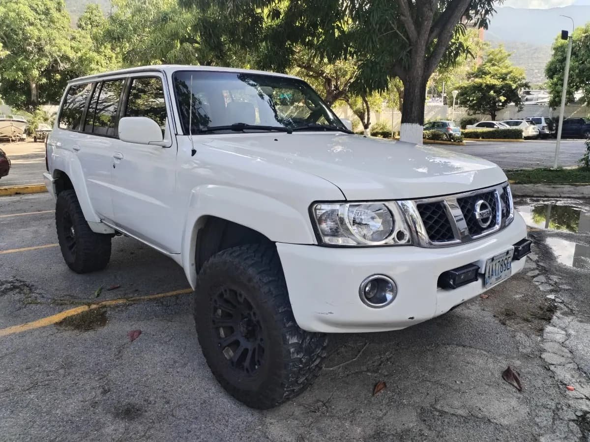 Nissan Patrol Grx Automatico 4x4 Blanco