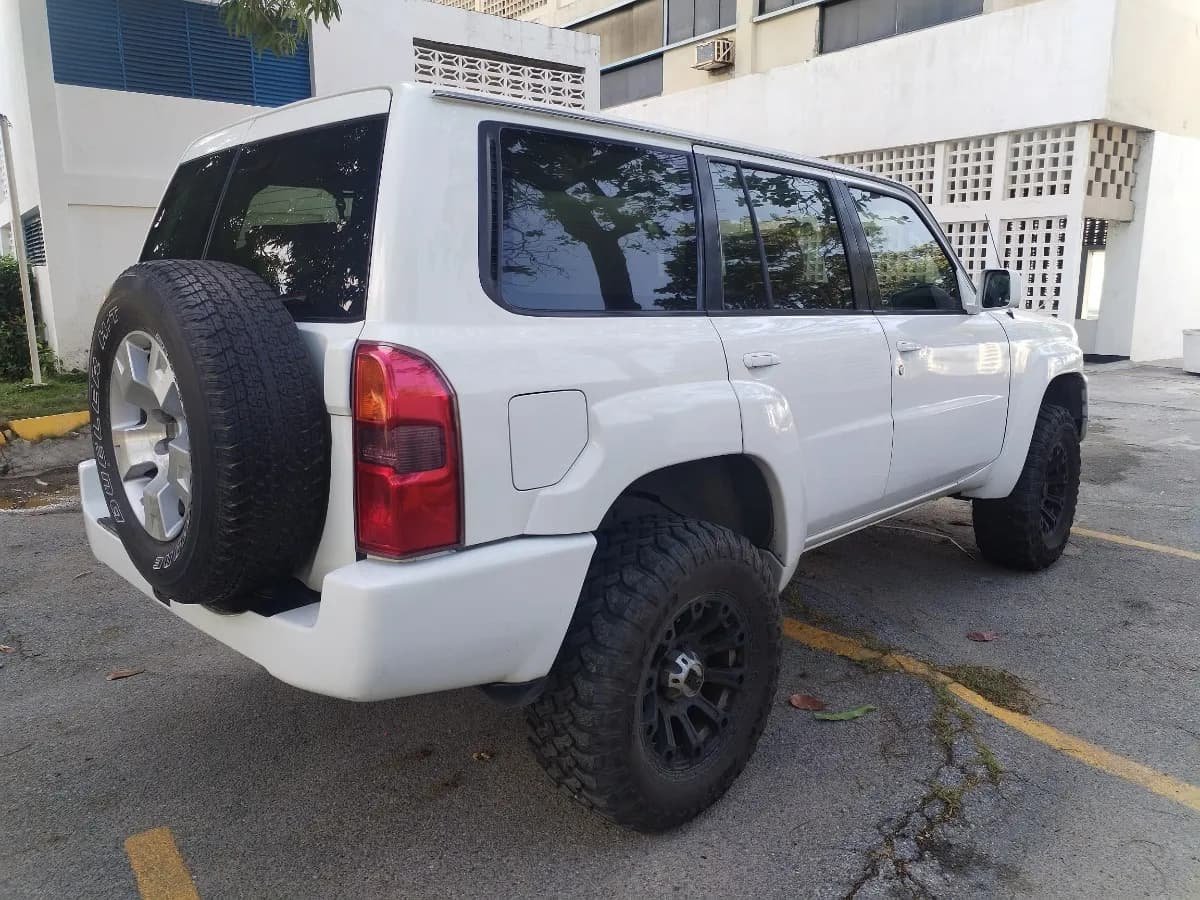 Nissan Patrol Grx Automatico 4x4 Blanco