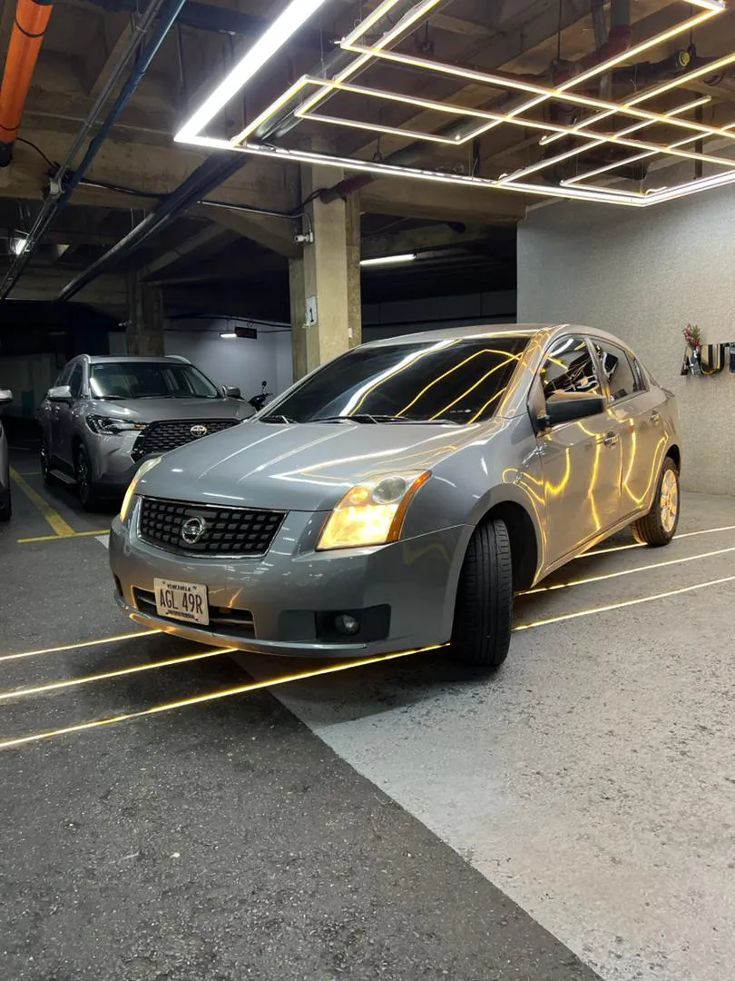 Nissan Sentra 2007 Plateado Caracas