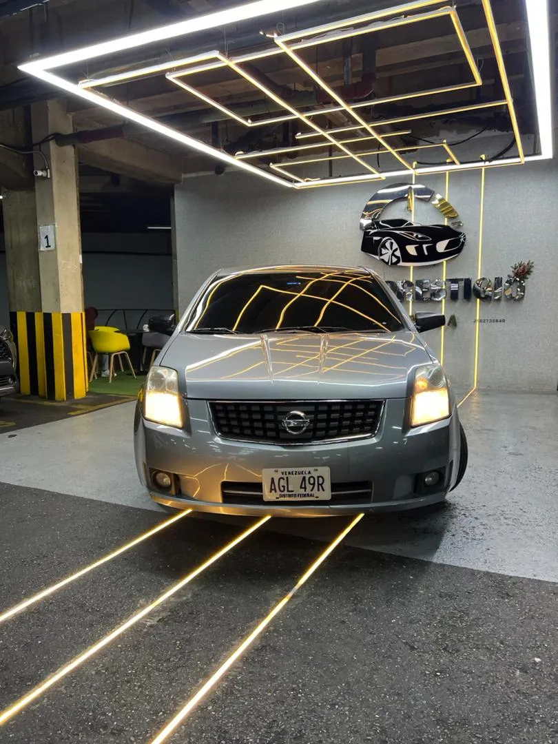 Nissan Sentra 2007 Plateado Caracas