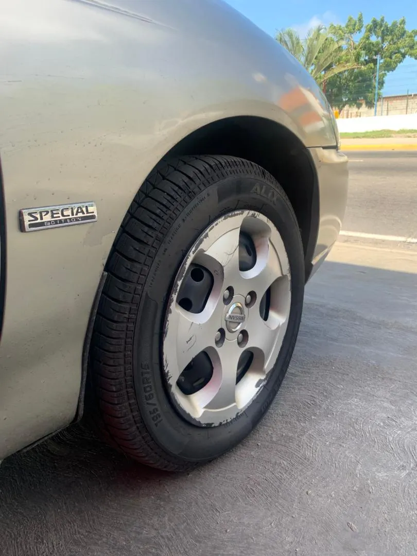 Nissan Sentra XE3 2007 Plateado Caracas