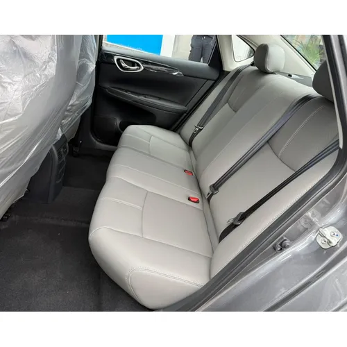 Nissan Sylphy 2025 Gris Caracas