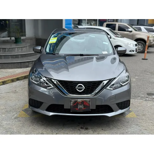 Nissan Sylphy 2025 Gris Caracas