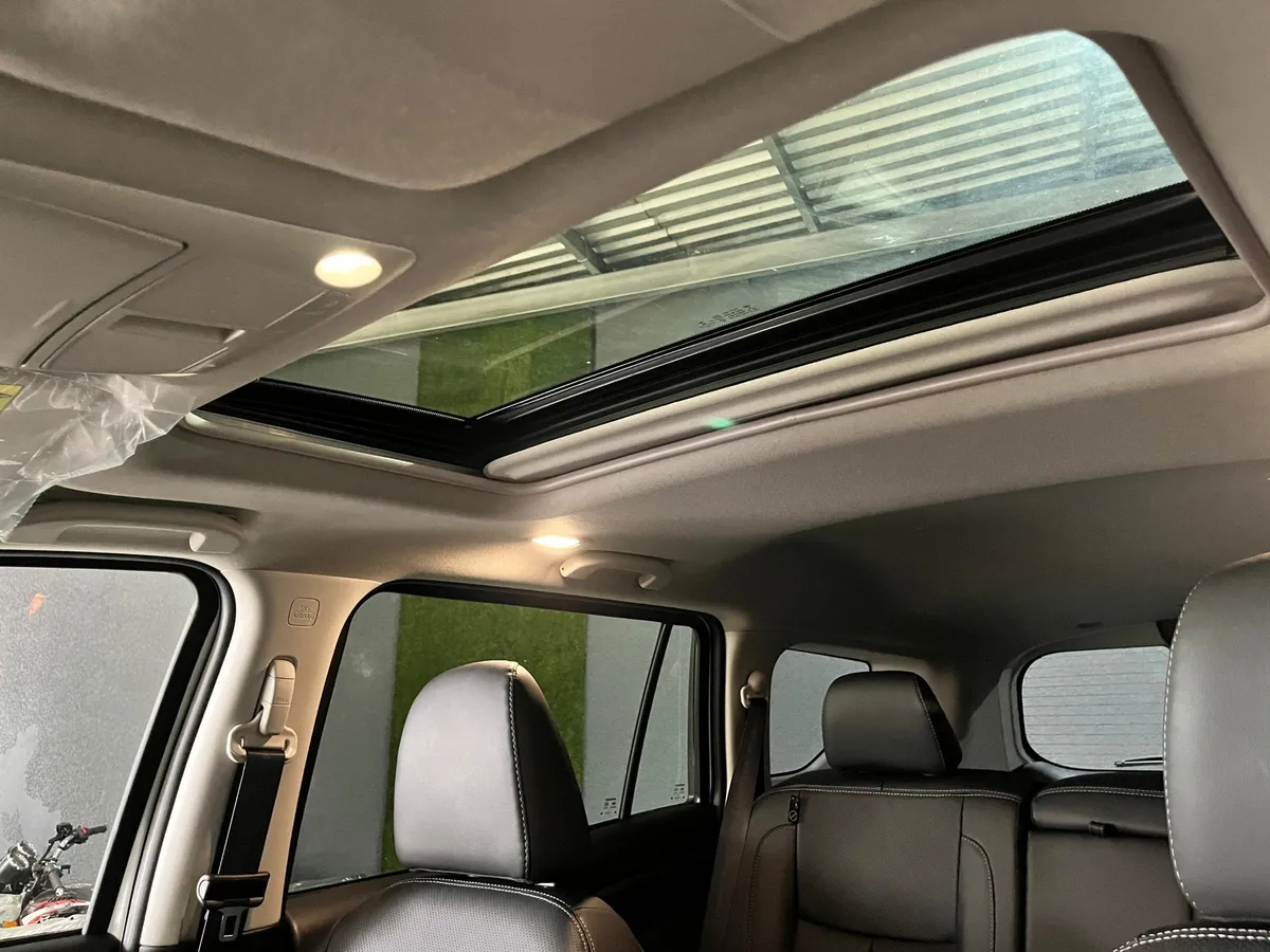 Nissan Terra 2022 Blanco Caracas