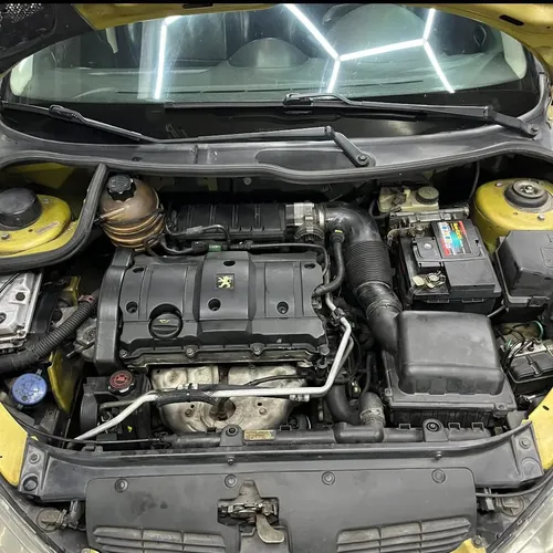 Peugeot 206 2009 Amarillo Caracas