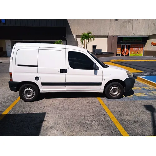 Peugeot Partner 2012 Blanco Caracas