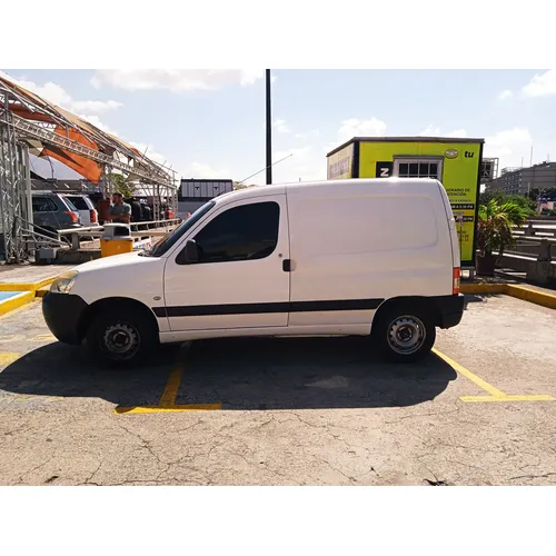 Peugeot Partner 2012 Blanco Caracas
