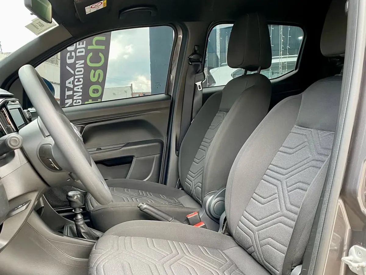 RAM 700 Bighorn 2025 Gris Caracas