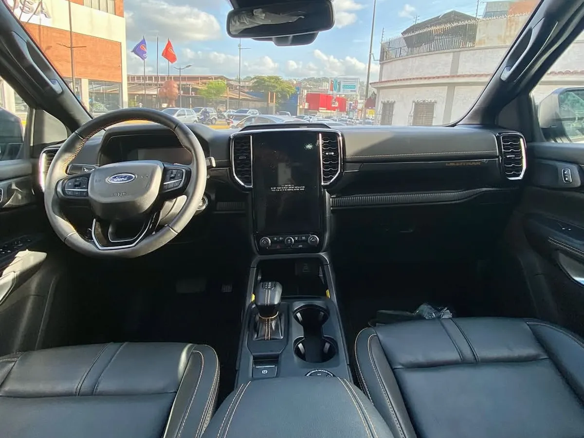 Ford Ranger Wildtrak 2025 Blanco Caracas