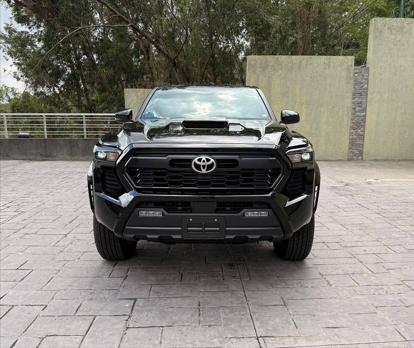 Toyota Tacoma TRD Sport 2025 Negro Caracas