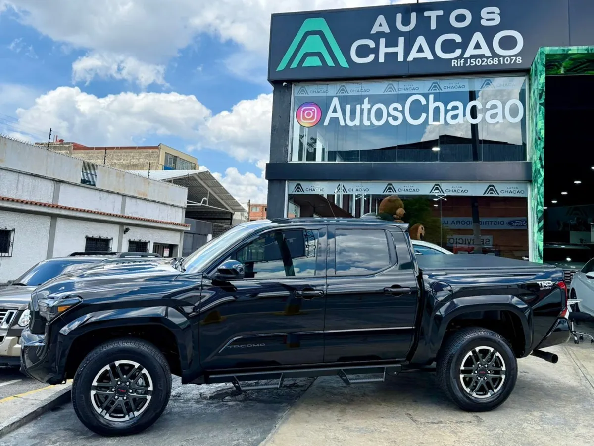 Toyota Tacoma TRD Sport 2025 Negro Caracas