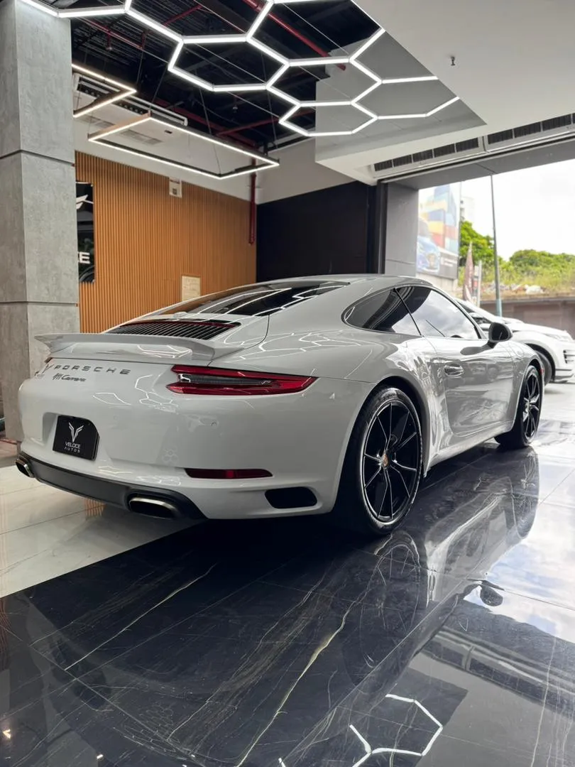 Porsche 911 Carrera 2017 Blanco Caracas