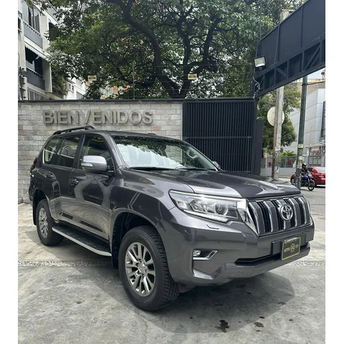 Toyota Prado VX 2020 Gris Caracas