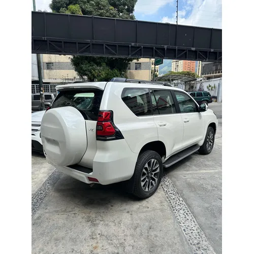 Toyota Prado VX 2023 Blanco Caracas