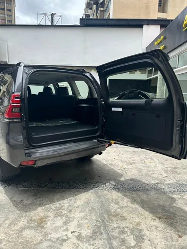 Toyota Land Cruiser Prado VX 2020 Gris Caracas
