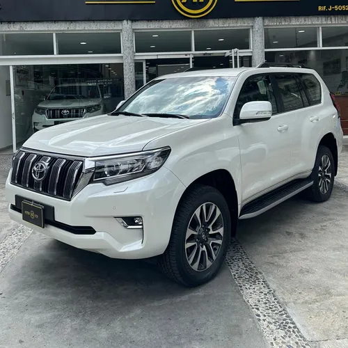 Toyota Prado VX 2023 Blanco Caracas