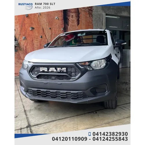 RAM Slt 700 Bighorn 2026 Blanco Caracas