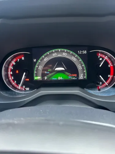 Toyota RAV4 XLE 2024 Gris Caracas