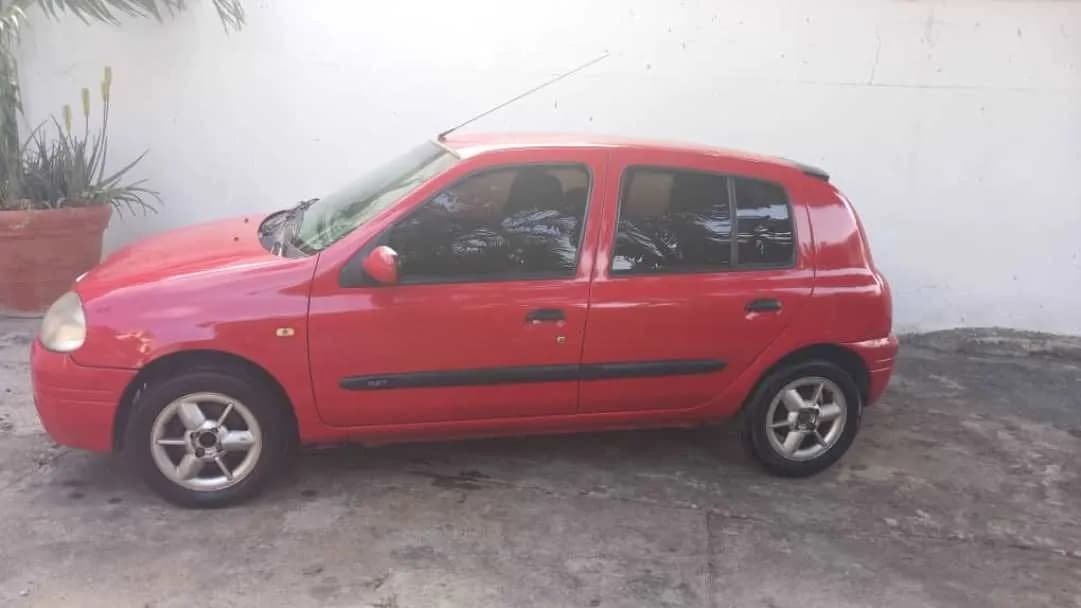 Renault Clio 2003 Rojo