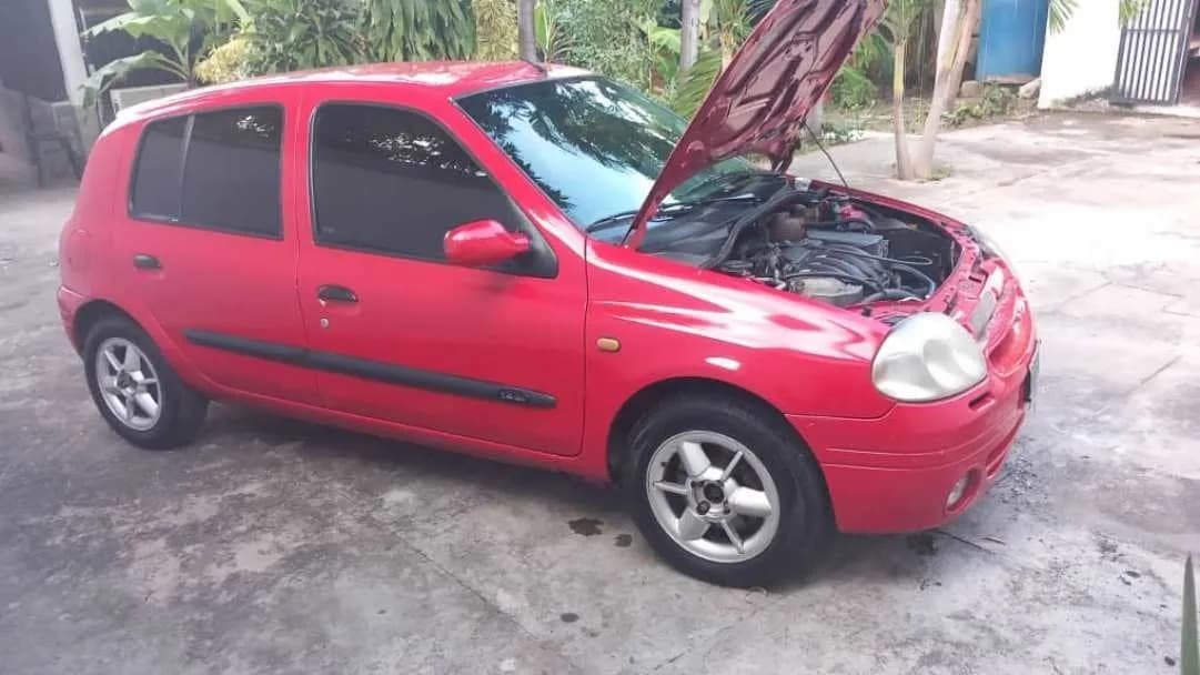 Renault Clio 2003 Rojo