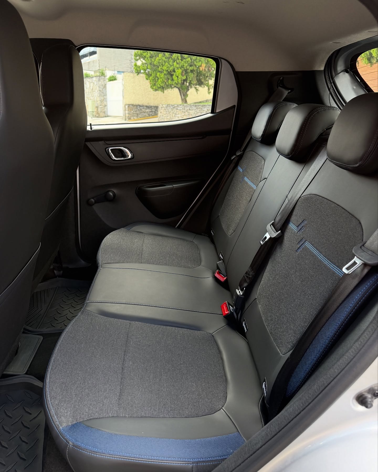 Renault Kwid 2025 Plateado Caracas