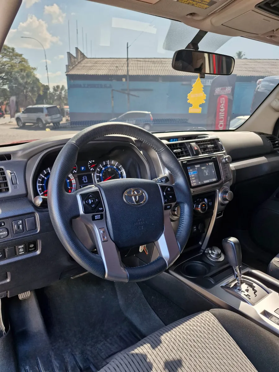 Toyota 4Runner SR5 2019 Rojo Maracay