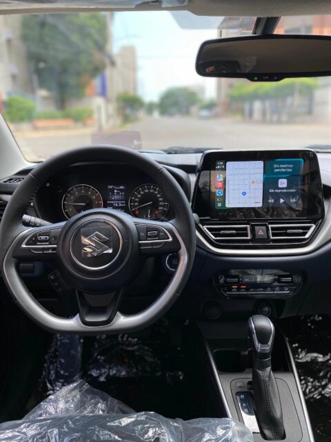 Suzuki Baleno Glx 2025 Gris Caracas