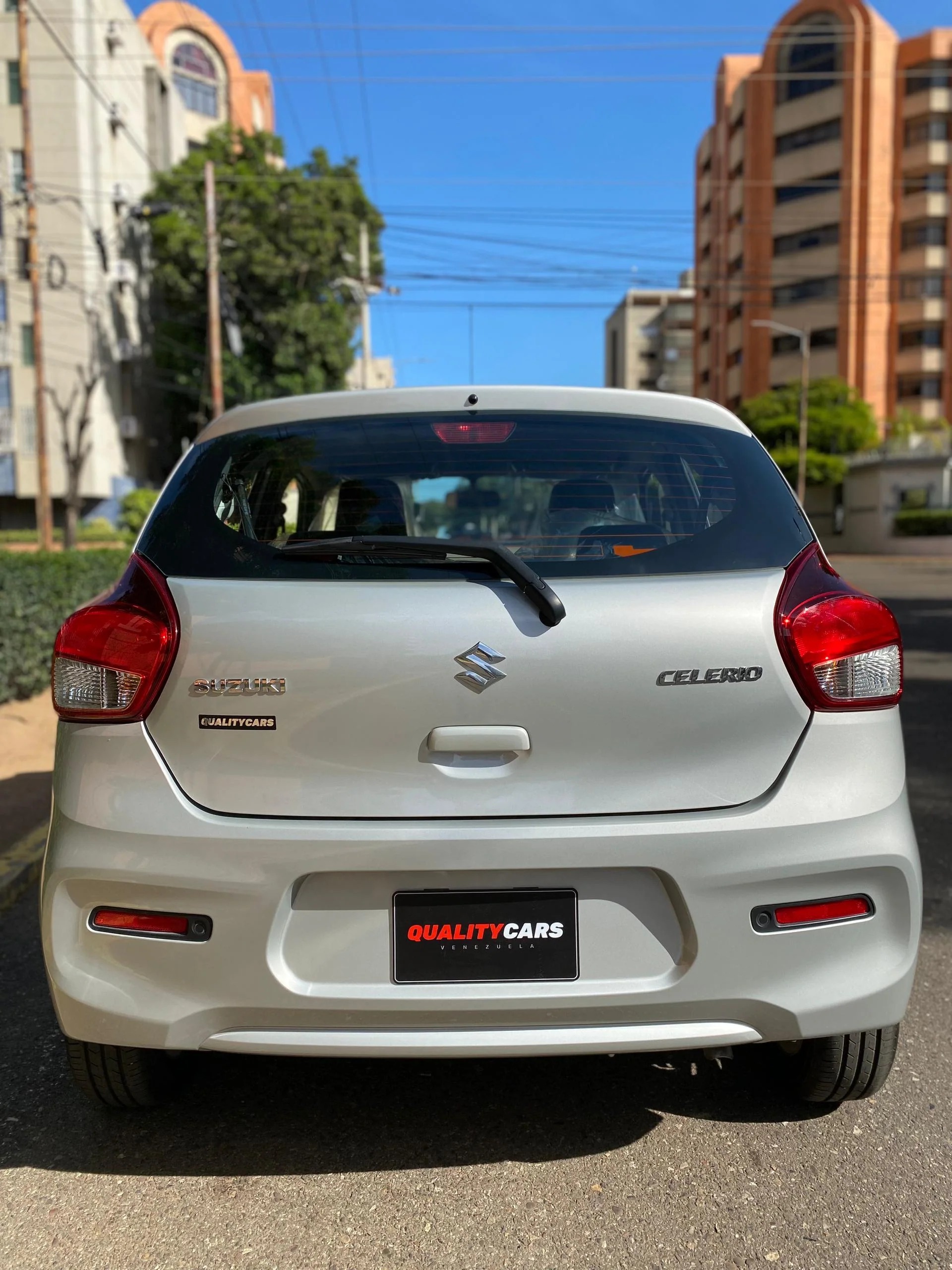 Suzuki Celerio 2024 Plateado Caracas